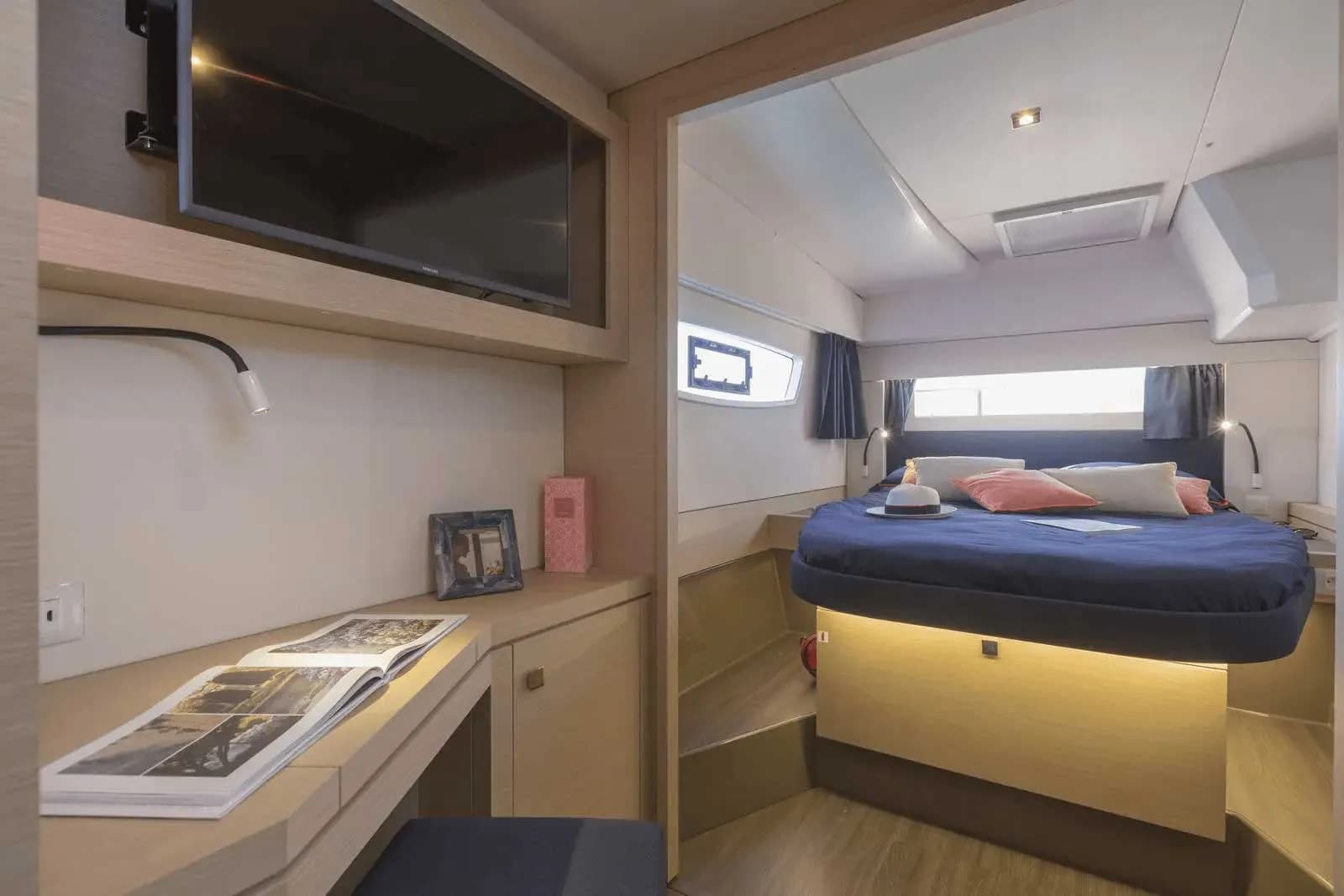 Catamaran Astréa 42 — photo 10